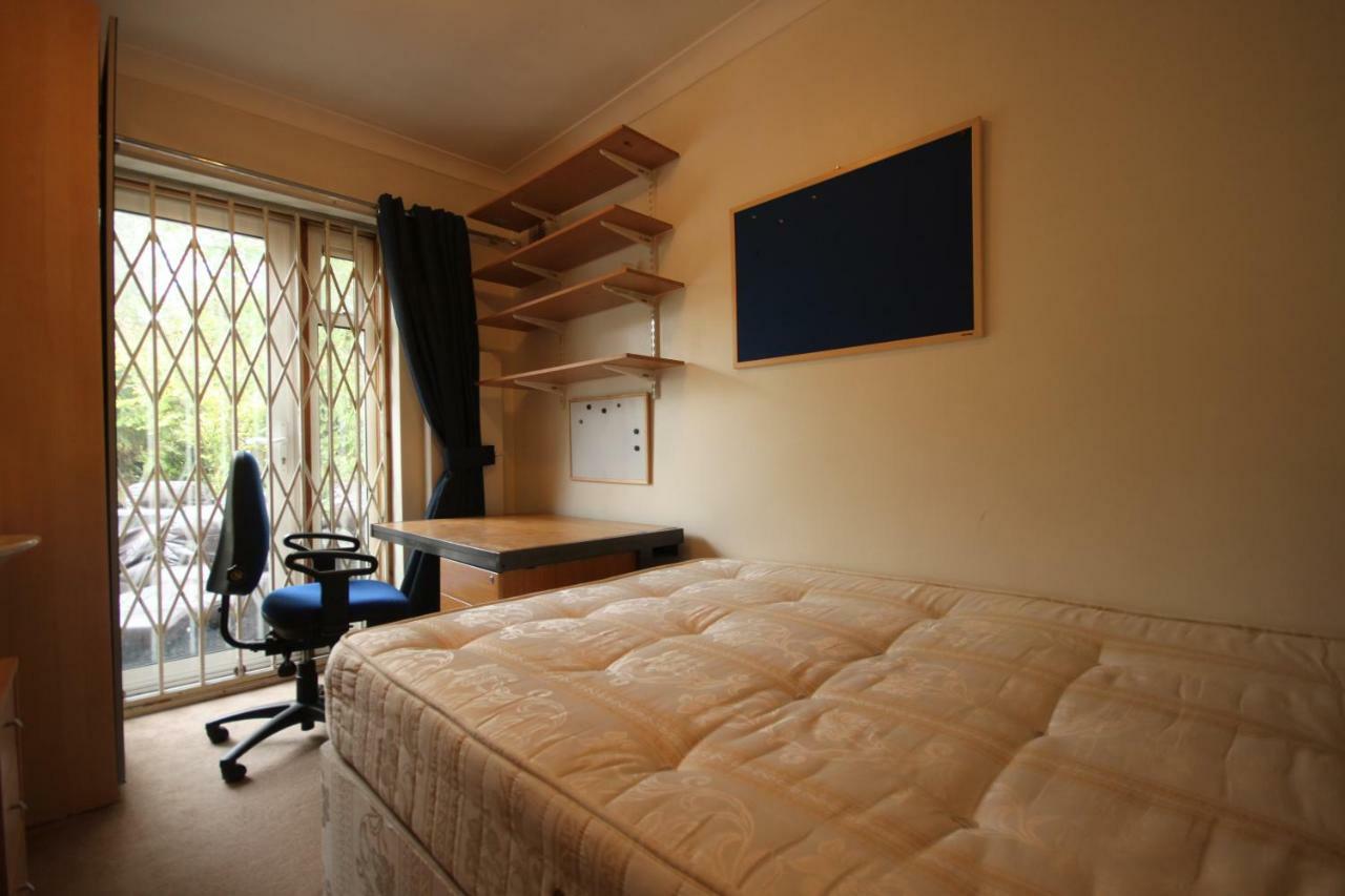 Draycott Bed and Breakfast London Exteriör bild